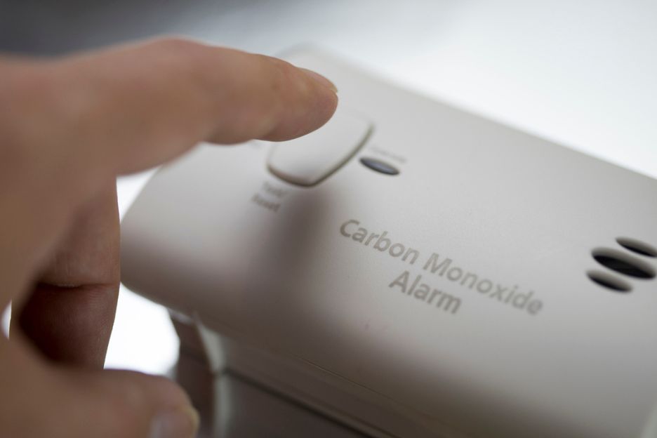 Carbon Monoxide Detectors and Carbon Monoxide Monitors: What’s the Difference?